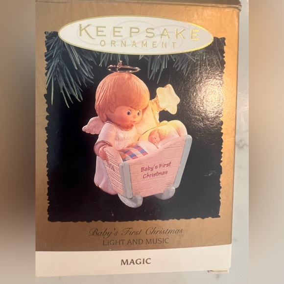 Vintage 1996 Hallmark BABY 1st CHRISTMAS Angel Cradle Star Ornament LIGHT+SOUND - Picture 1 of 4